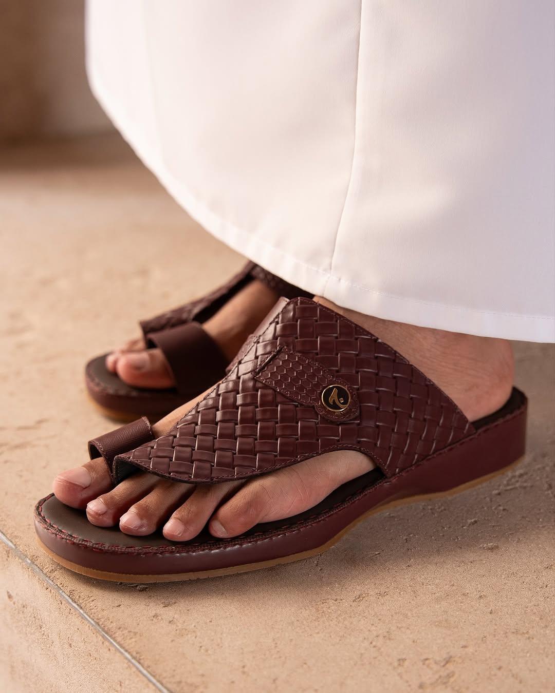 JELD Burgundy Woven Texture Raised Sole Sandal
