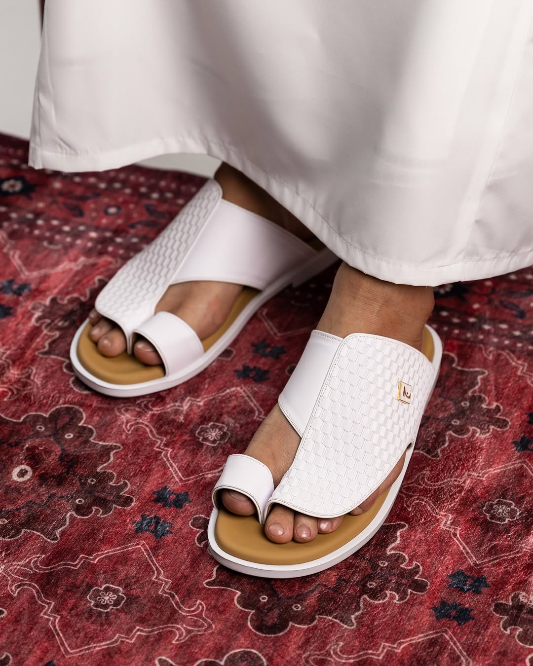 JELD White Woven Texture Premium Crepe-Sole Sandal